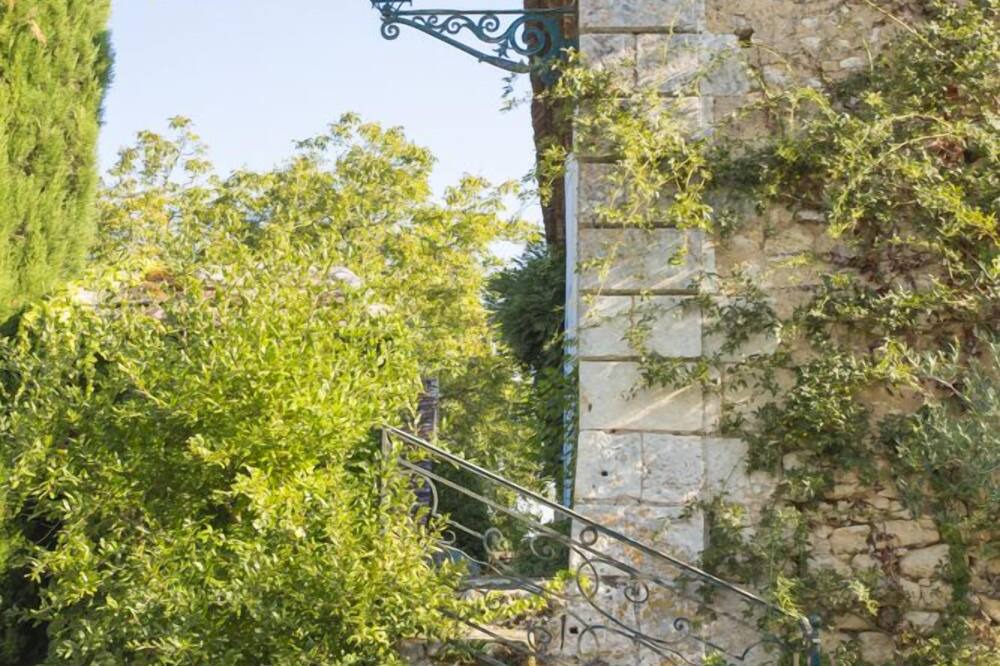 Photo of Outdoor in Liorac-sur-Louyre