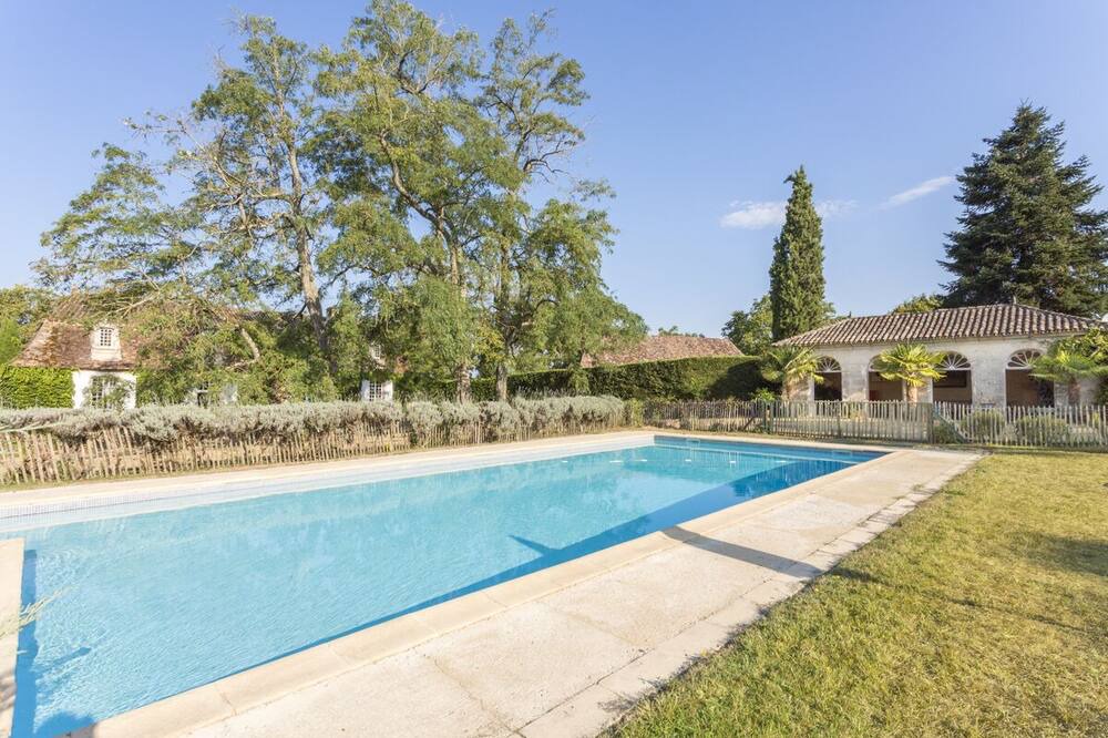 Photo of Outdoor in Liorac-sur-Louyre