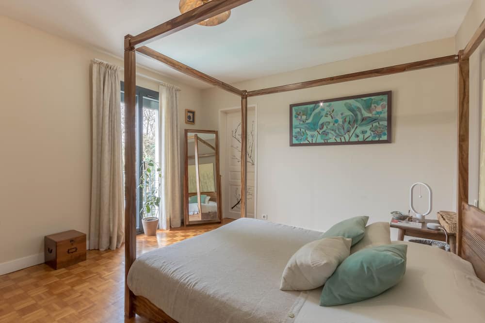 Photo of Bedroom in Le Bouscat