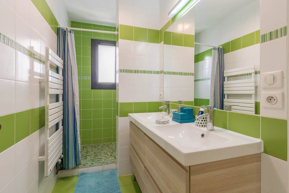Photo of Bathroom in Le Bouscat