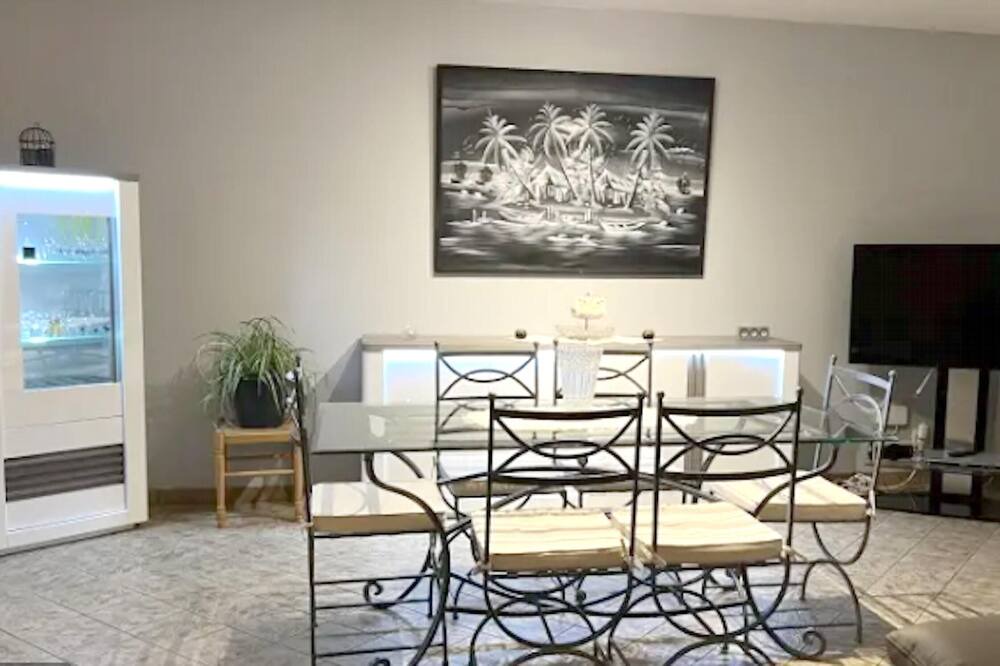 Photo of Livingroom in Saint Froult