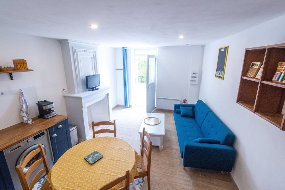 Photo of Livingroom in Montpellier de Medillan