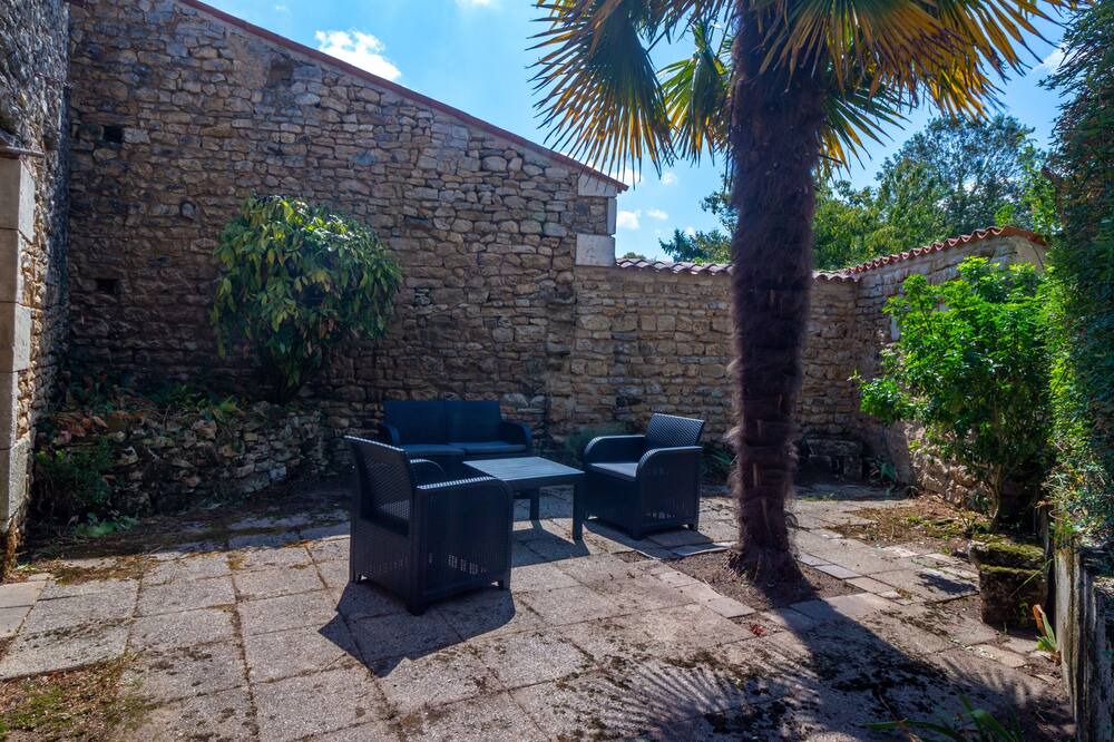 Photo of Patio Balcony in Montpellier de Medillan