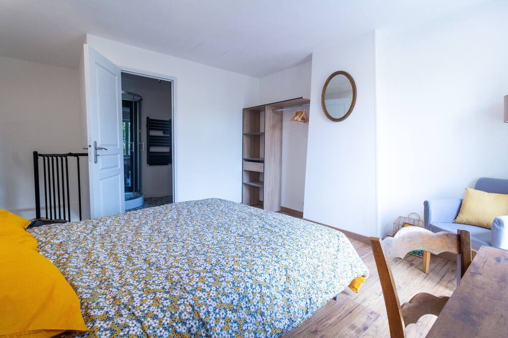 Photo of Bedroom in Montpellier de Medillan
