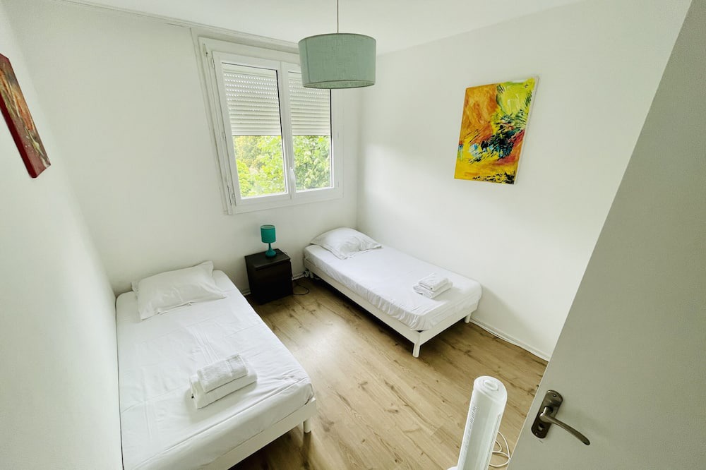 Photo of Bedroom in Cenon