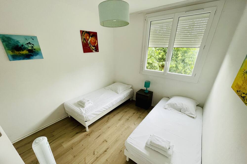 Photo of Bedroom in Cenon
