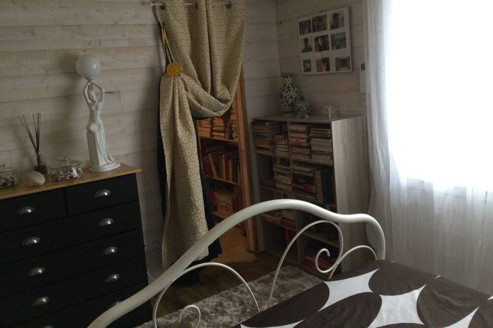 Photo of Bedroom in Aureilhan