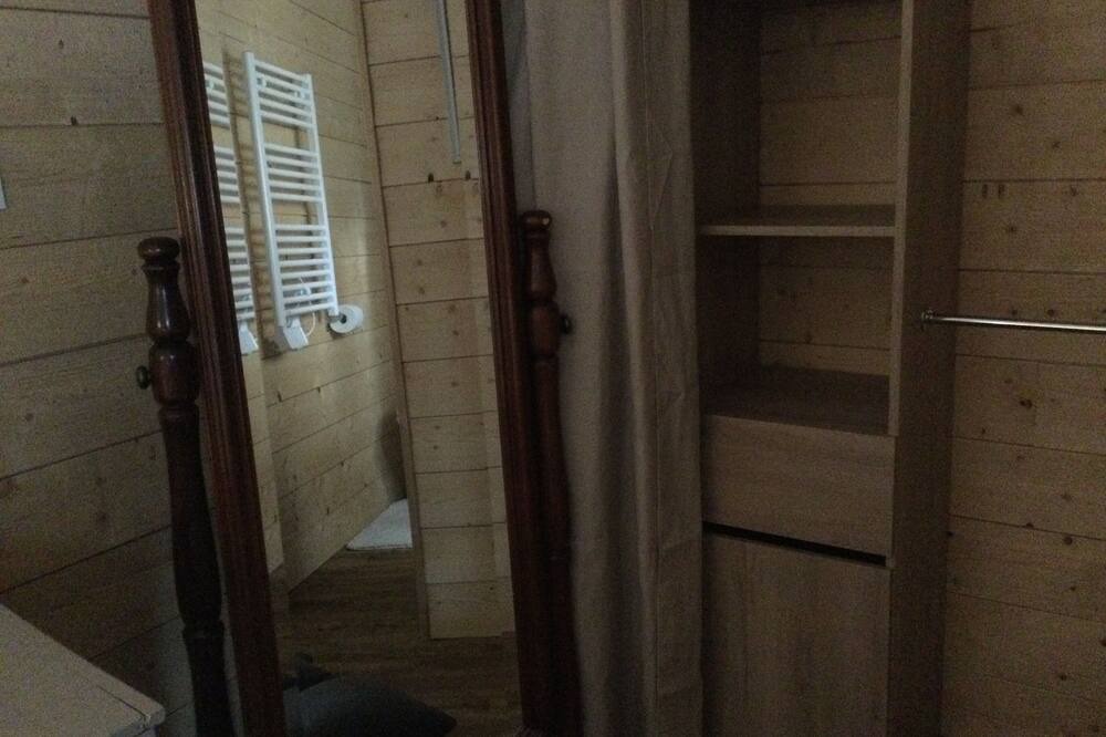 Photo of Bathroom in Aureilhan