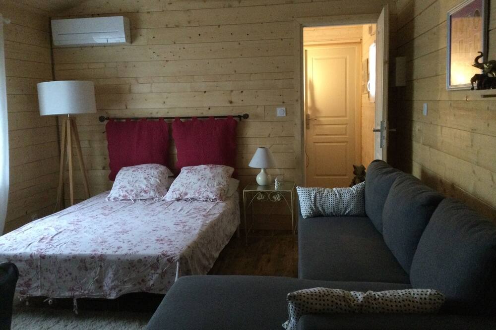 Photo of Bedroom in Aureilhan
