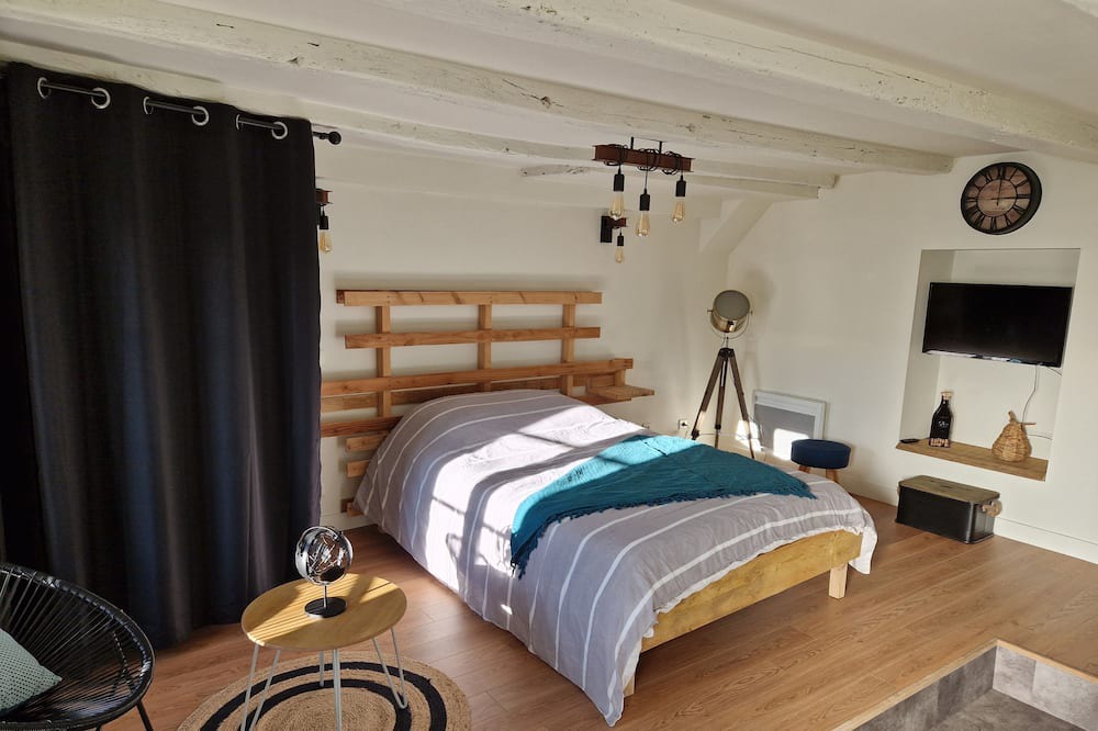 Photo of Bedroom in Chauvigny