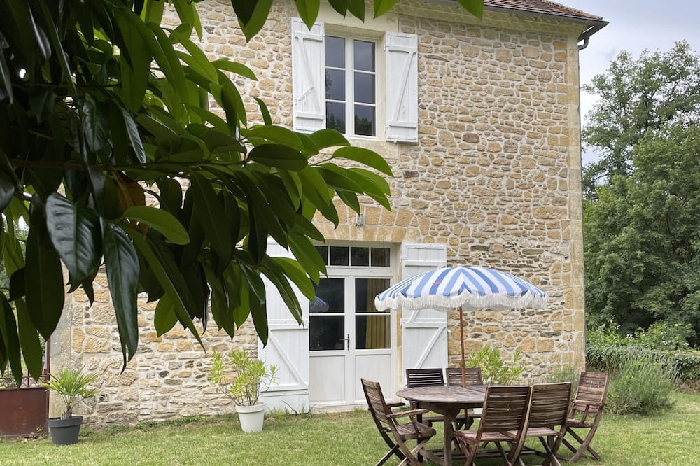 Photo of Outdoor in Saint-Medard-d'Excideuil