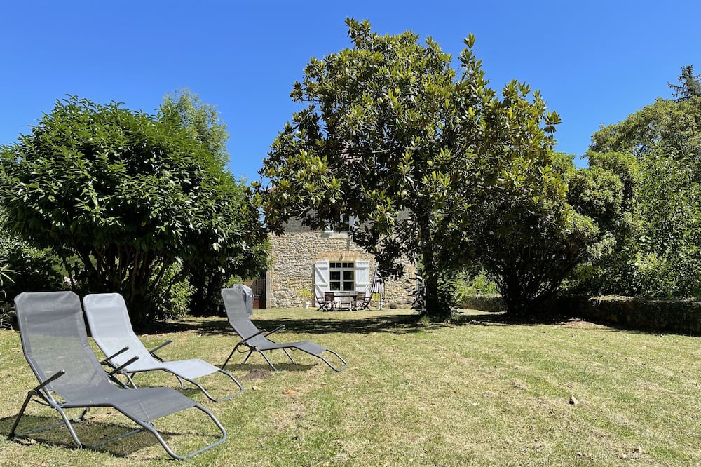 Photo of Outdoor in Saint-Medard-d'Excideuil