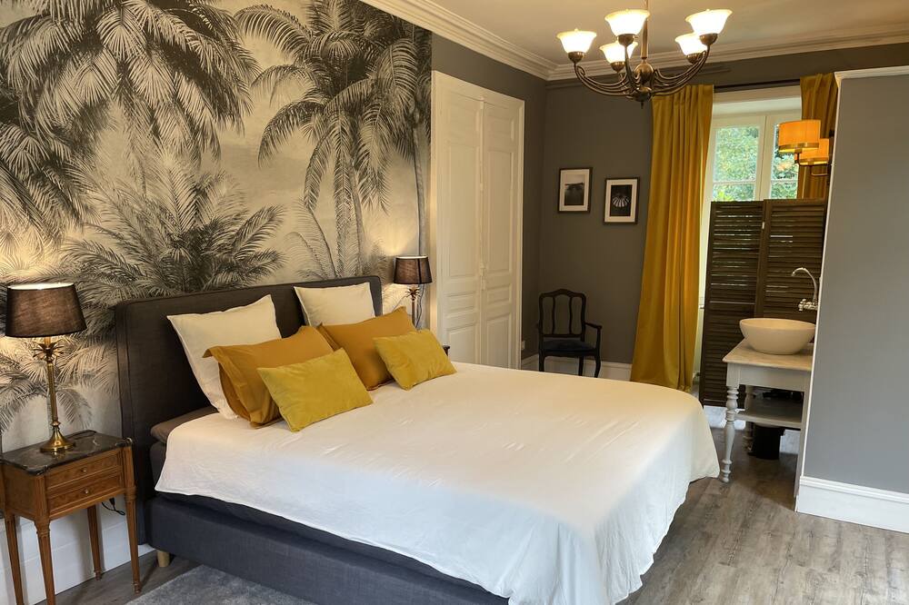 Photo of Bedroom in Saint-Medard-d'Excideuil