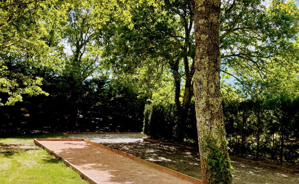 Photo of Outdoor in Boos