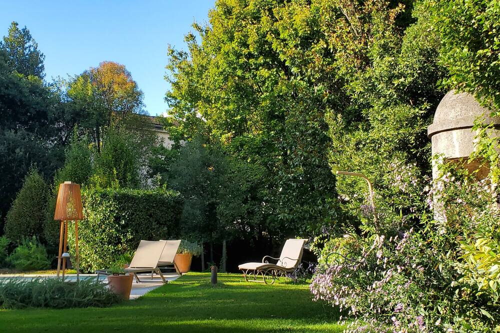 Photo of Outdoor in Cognac