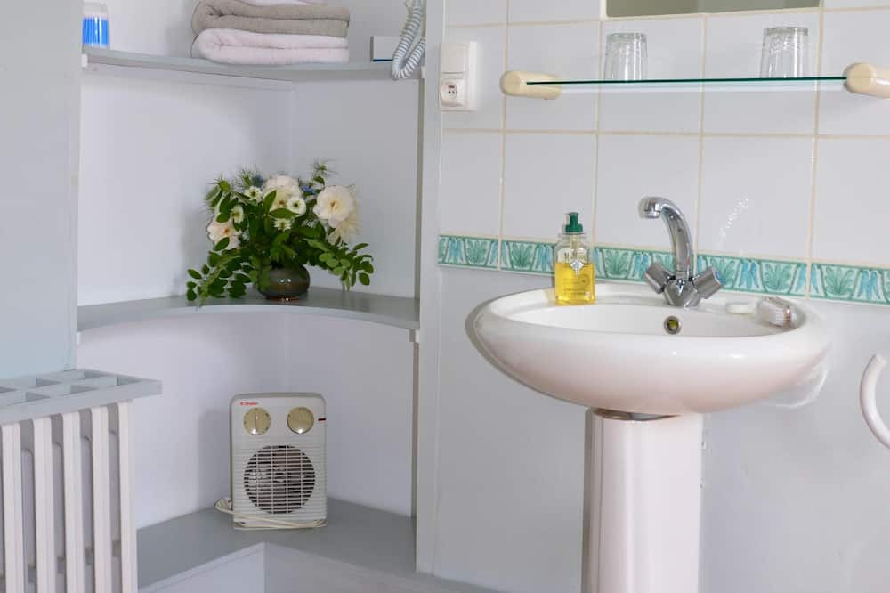 Photo of Bathroom in La Croix-Blanche
