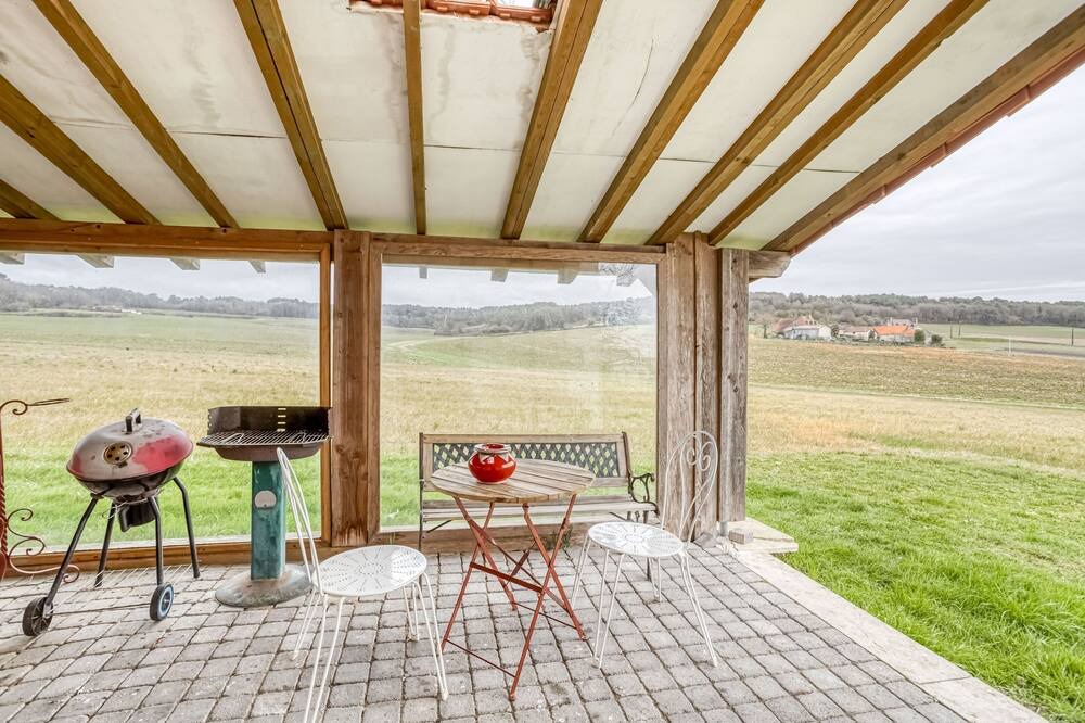 Photo of Patio Balcony in Scorbe-Clairvaux