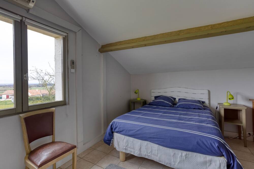Photo of Bedroom in Scorbe-Clairvaux