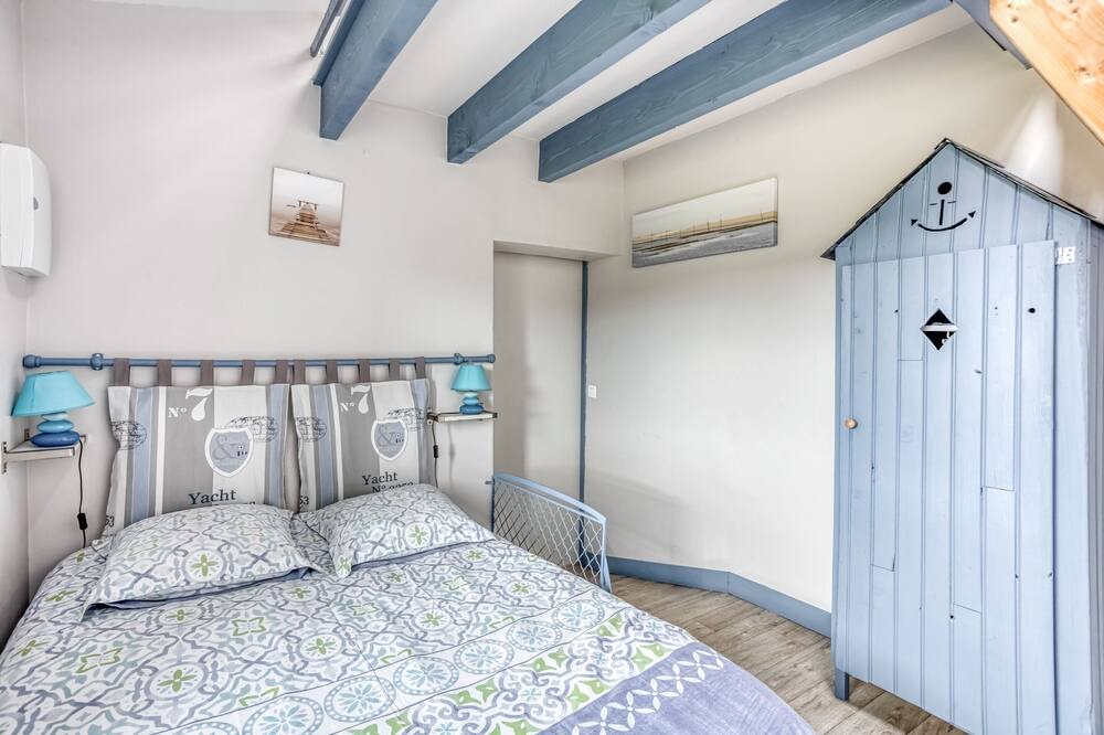 Photo of Bedroom in Scorbe-Clairvaux