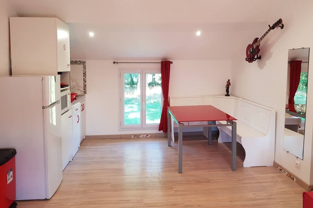 Photo of Bedroom in Annesse-et-Beaulieu