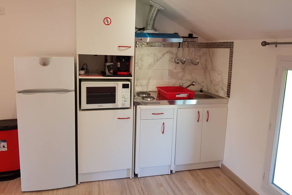 Photo of Kitchen in Annesse-et-Beaulieu