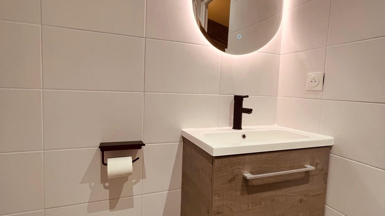 Photo of Bathroom in Saint-Emilion