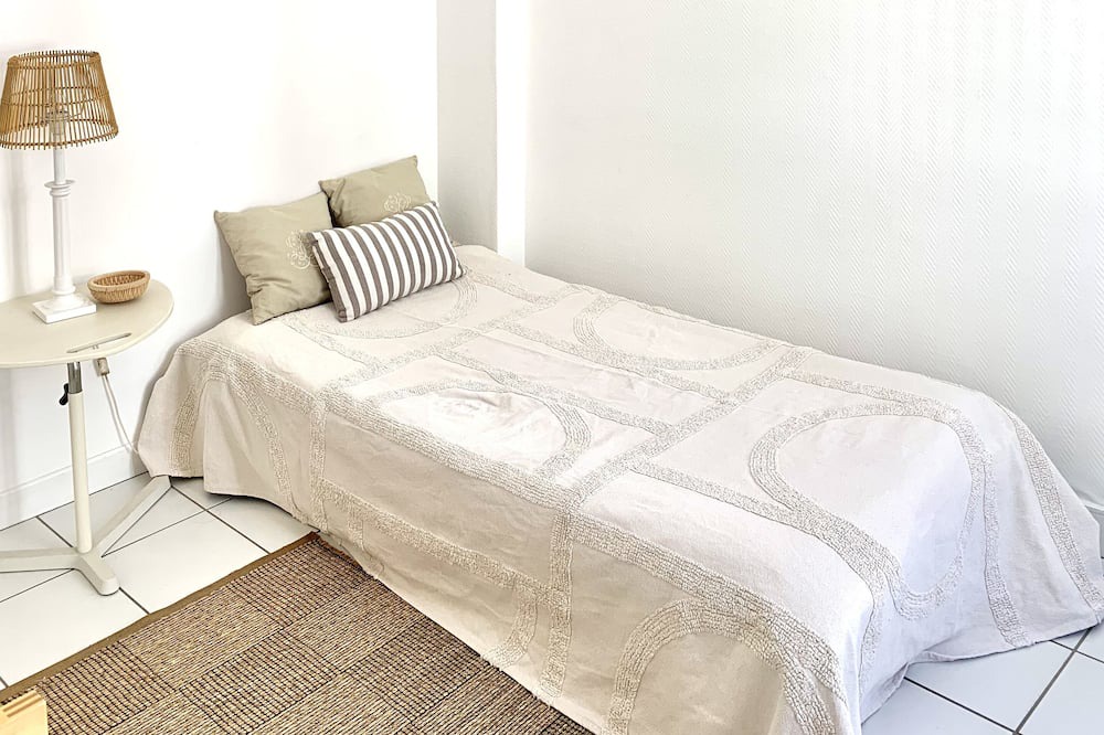 Photo of Bedroom in Pons
