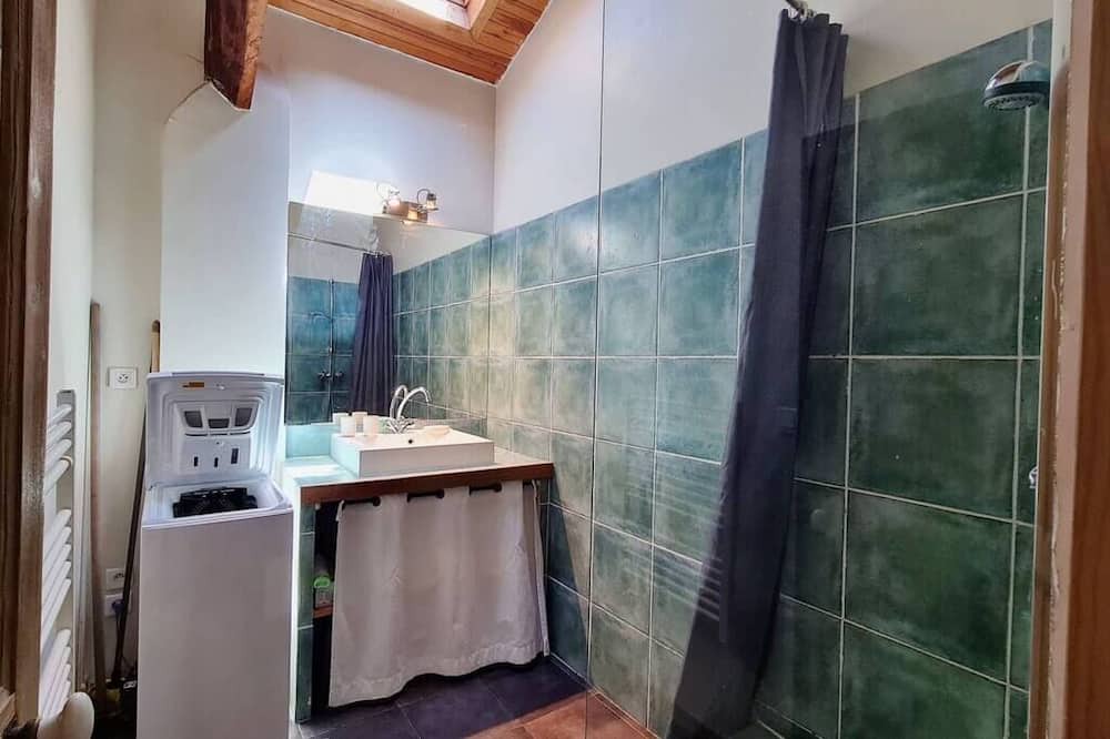 Photo of Bathroom in Chateauneuf-du-Pape