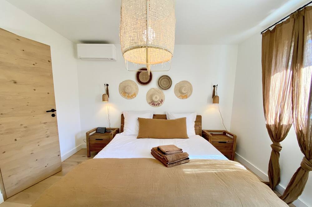 Photo of Bedroom in Murs