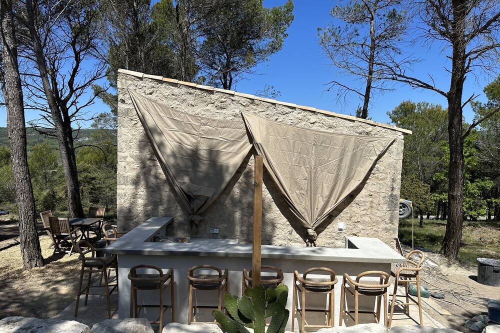 Photo of Outdoor in Murs