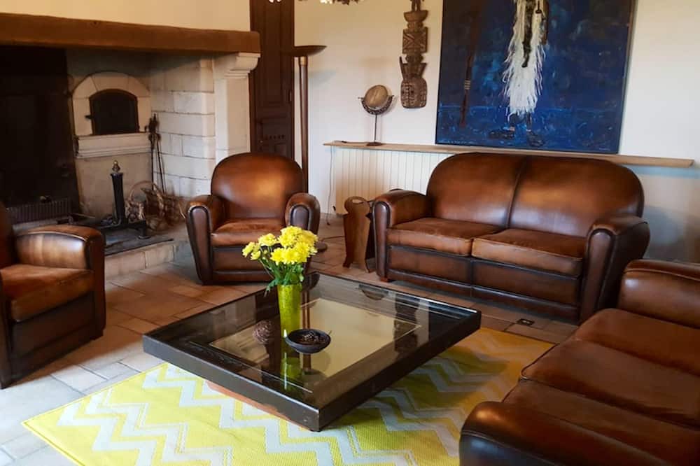Photo of Livingroom in Bournos