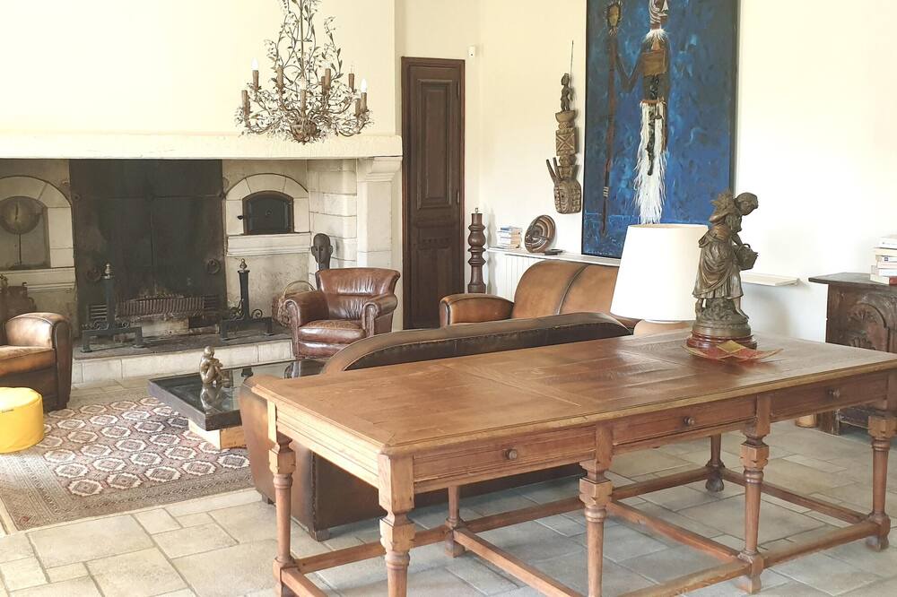 Photo of Livingroom in Bournos