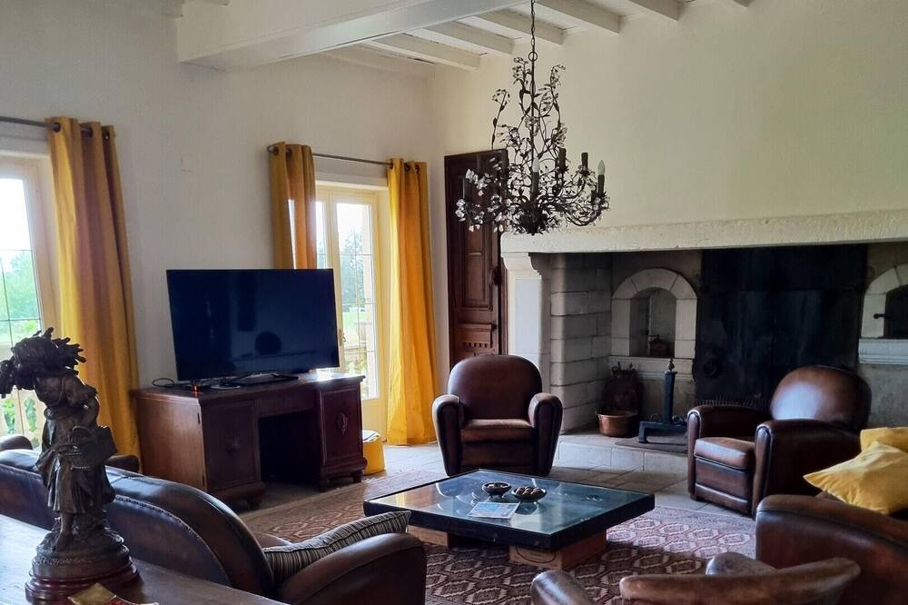 Photo of Livingroom in Bournos