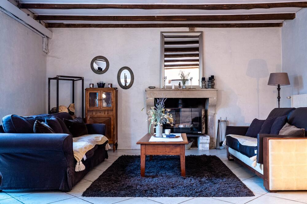 Photo of Livingroom in Moussac