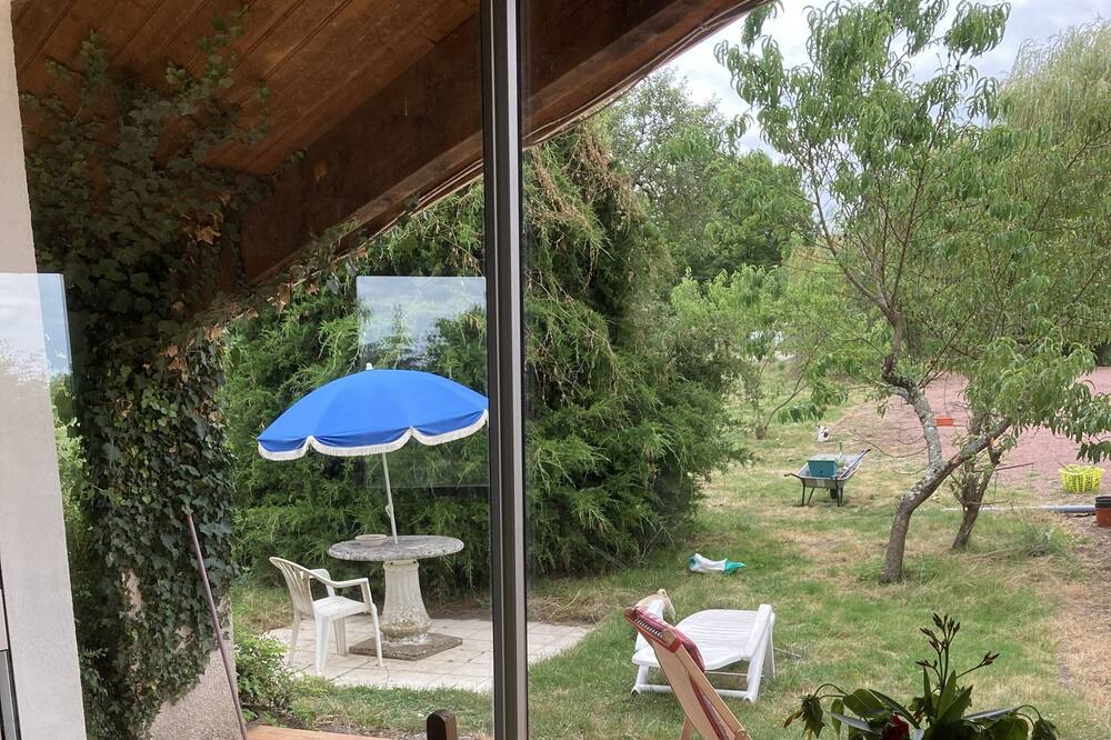 Photo of Patio Balcony in Saulge