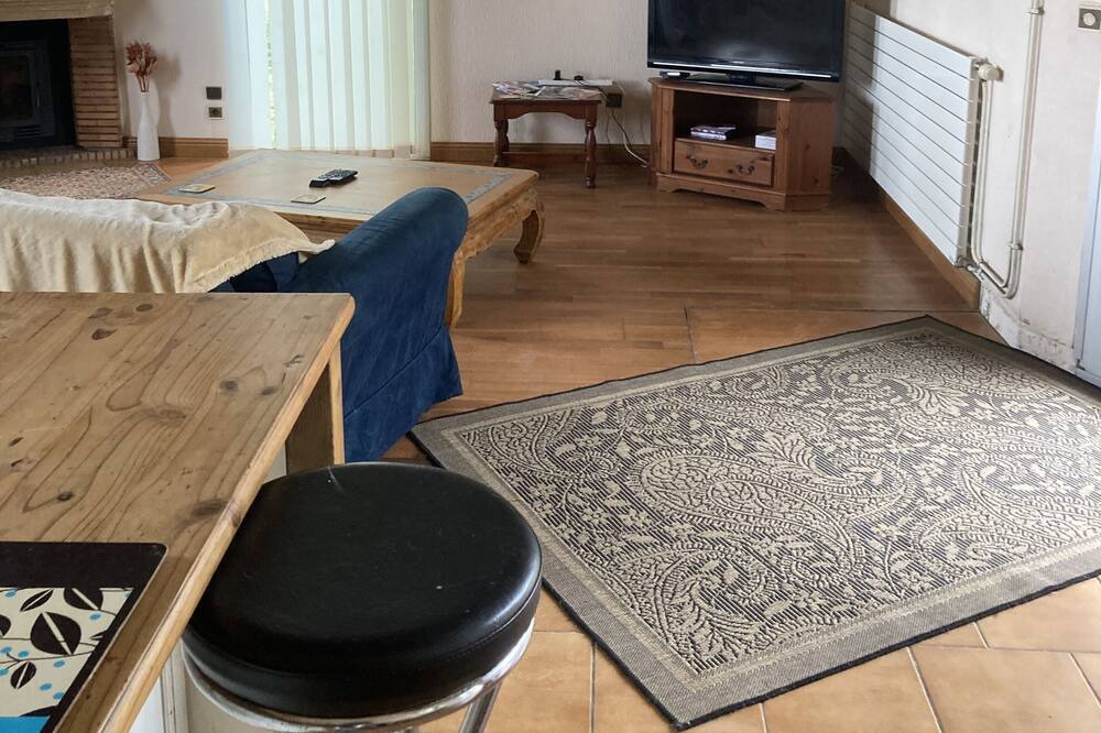 Photo of Livingroom in Saulge