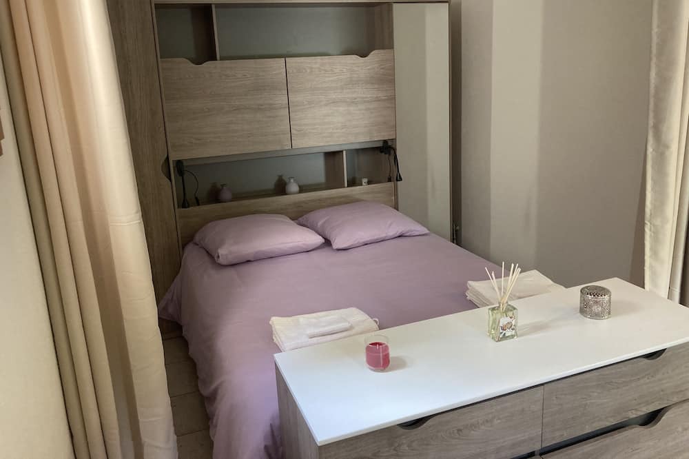Photo of Bedroom in Port-Sainte-Foy-et-Ponchapt