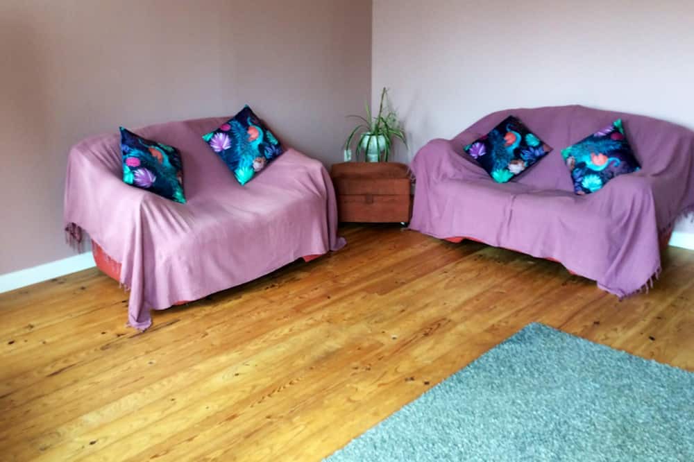 Photo of Livingroom in Mirambeau