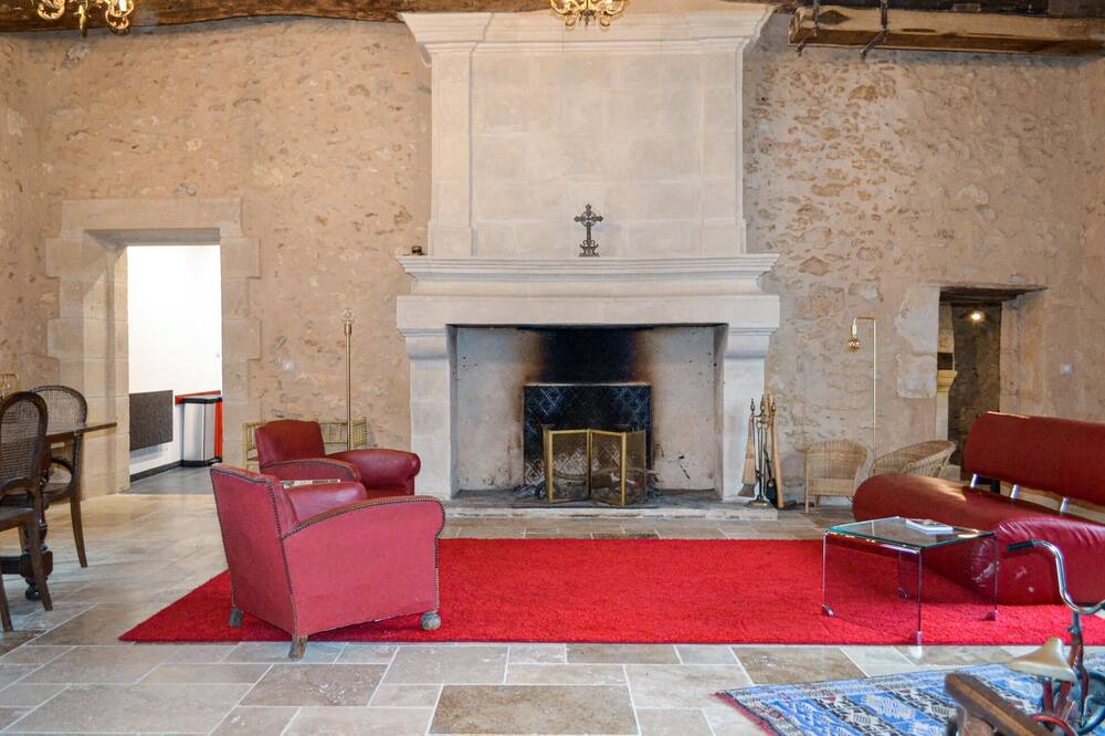 Photo of Bedroom in Eglise-Neuve-d'Issac