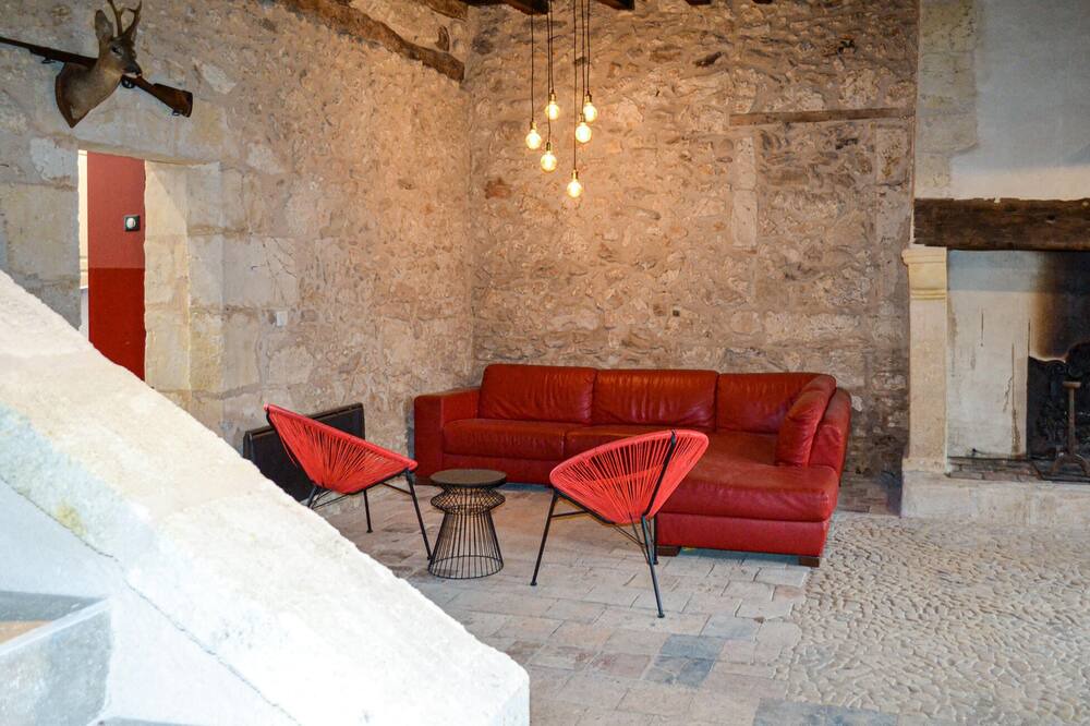 Photo of Bedroom in Eglise-Neuve-d'Issac