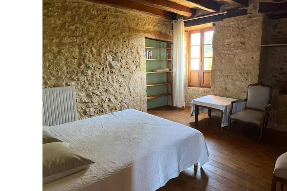 Photo of Bedroom in St-Pardoux-et-Vielvic