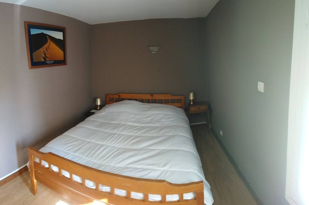 Photo of Bedroom in Saint Nazaire sur Charente