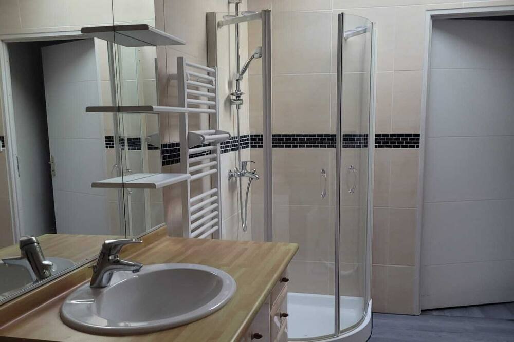 Photo of Bathroom in Marcillac