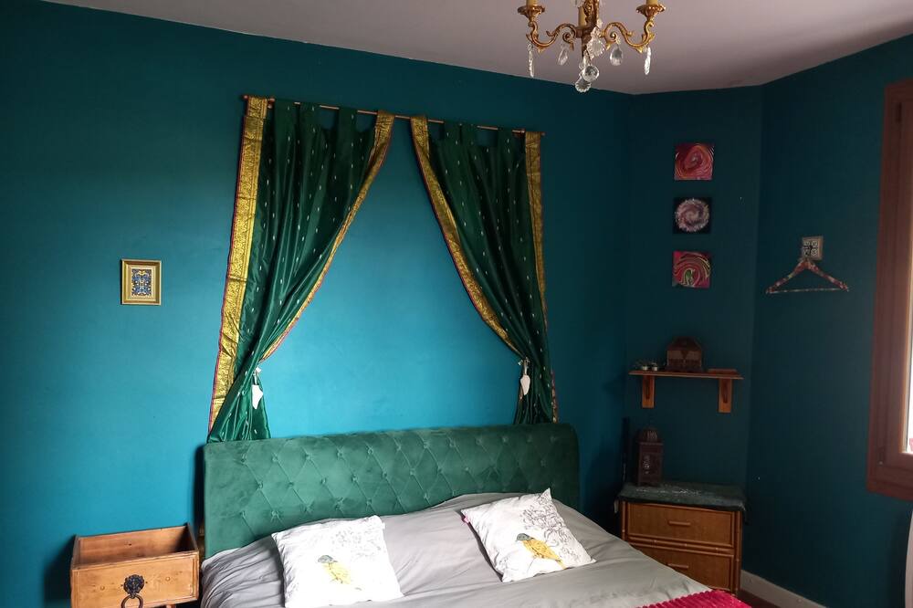 Photo of Bedroom in Nanteuil-de-Bourzac