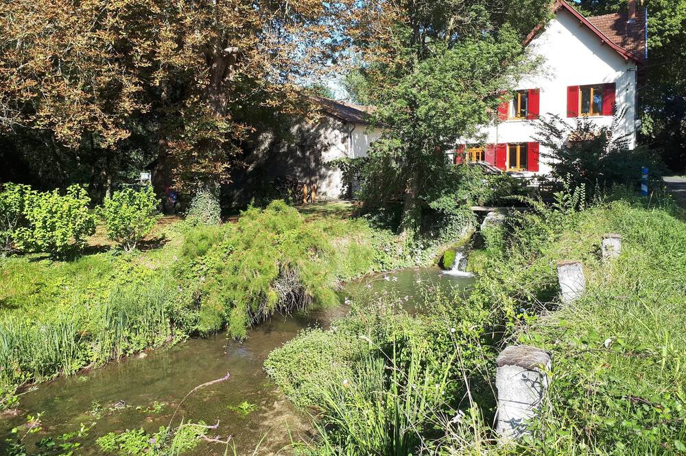 Photo of Others in Nanteuil-de-Bourzac