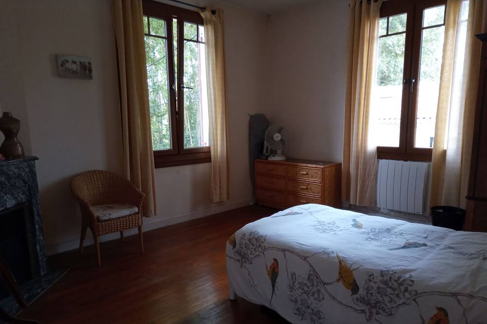 Photo of Bedroom in Nanteuil-de-Bourzac