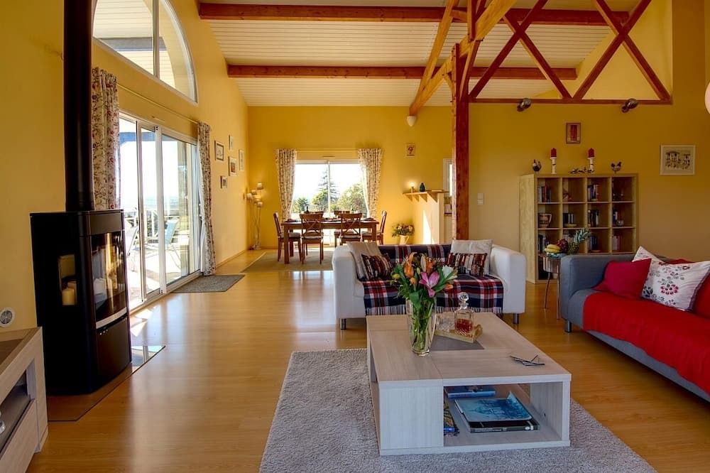 Photo of Livingroom in Duras