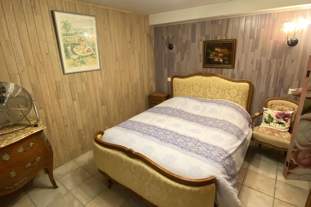 Photo of Bedroom in Sarlat-la-Caneda