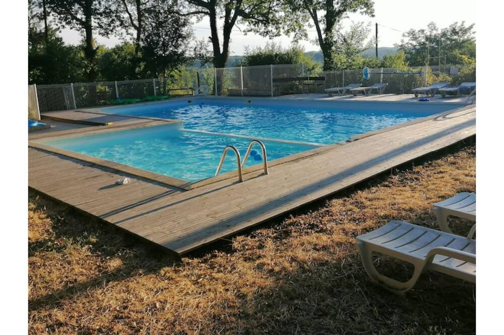 Photo of Outdoor in Saint-Aubin-de-Nabirat