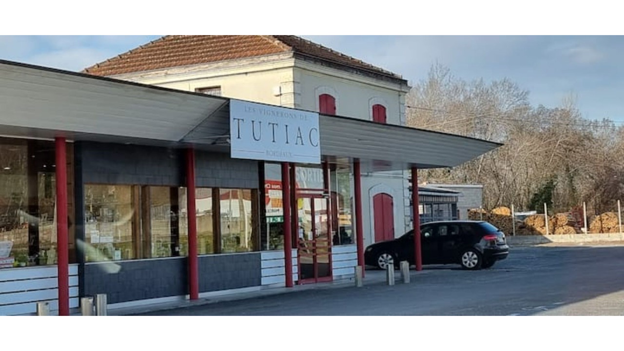 Photo of Outdoor in Etauliers